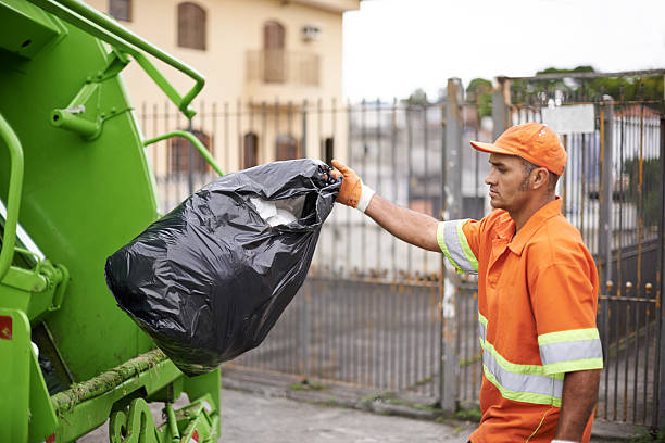 Best Yard Waste Removal  in Melville, NY
